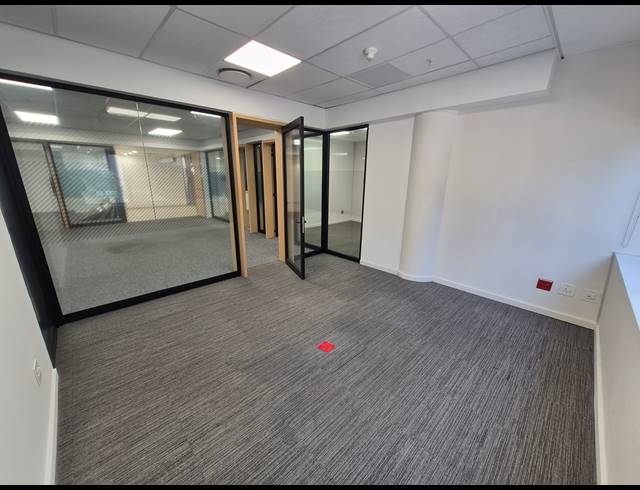 426M² OFFICE TO LET IN SANDTON CENTRAL